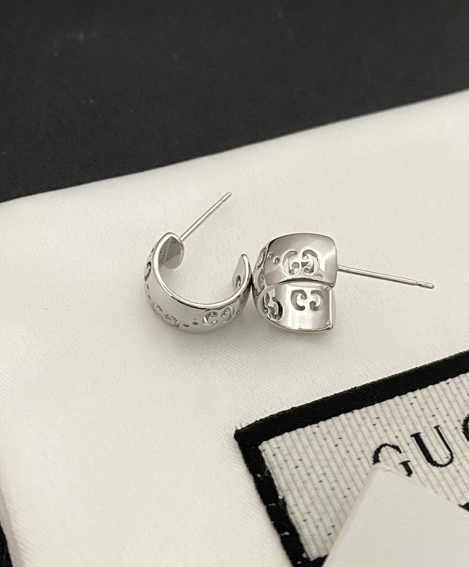 A1603 Gucci GG earrins