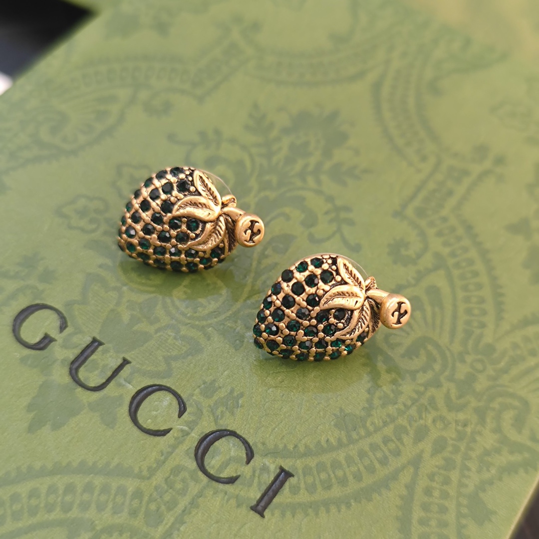 E034 Gucci strawberry earrings