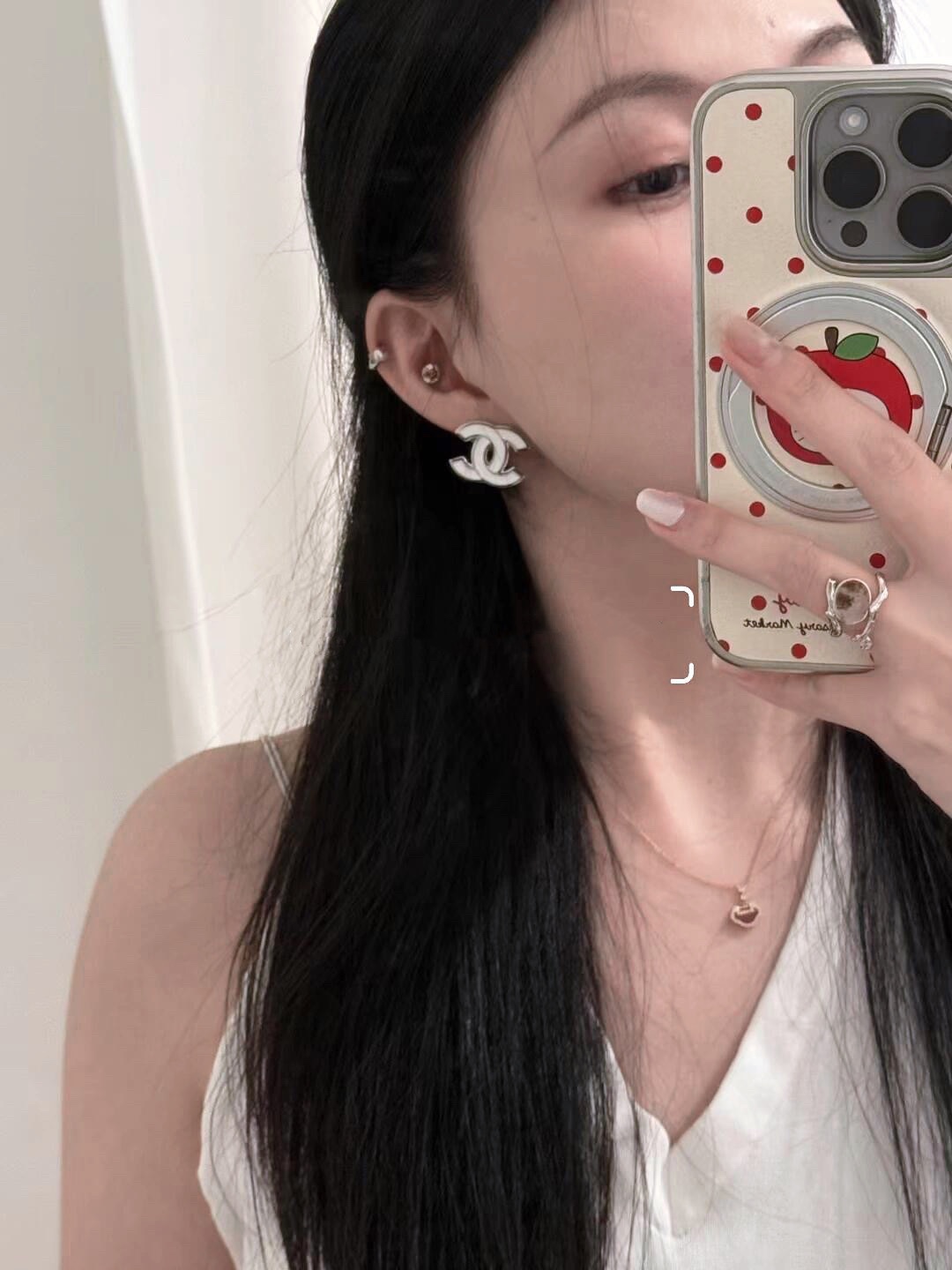 A1154 Chanel CC earrings