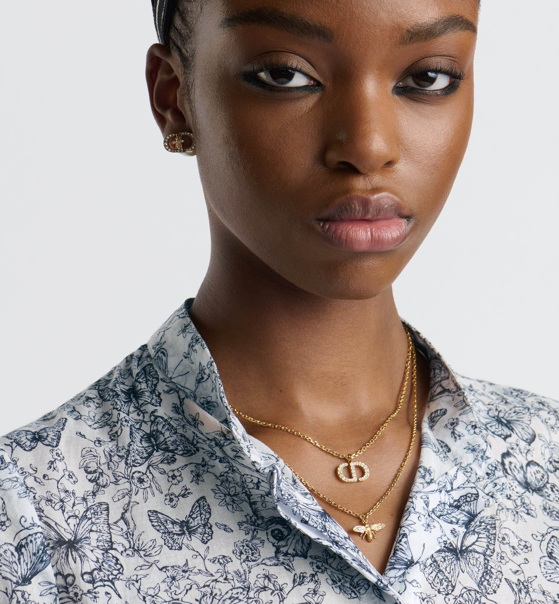 X686 Dior petit CD Bee necklace