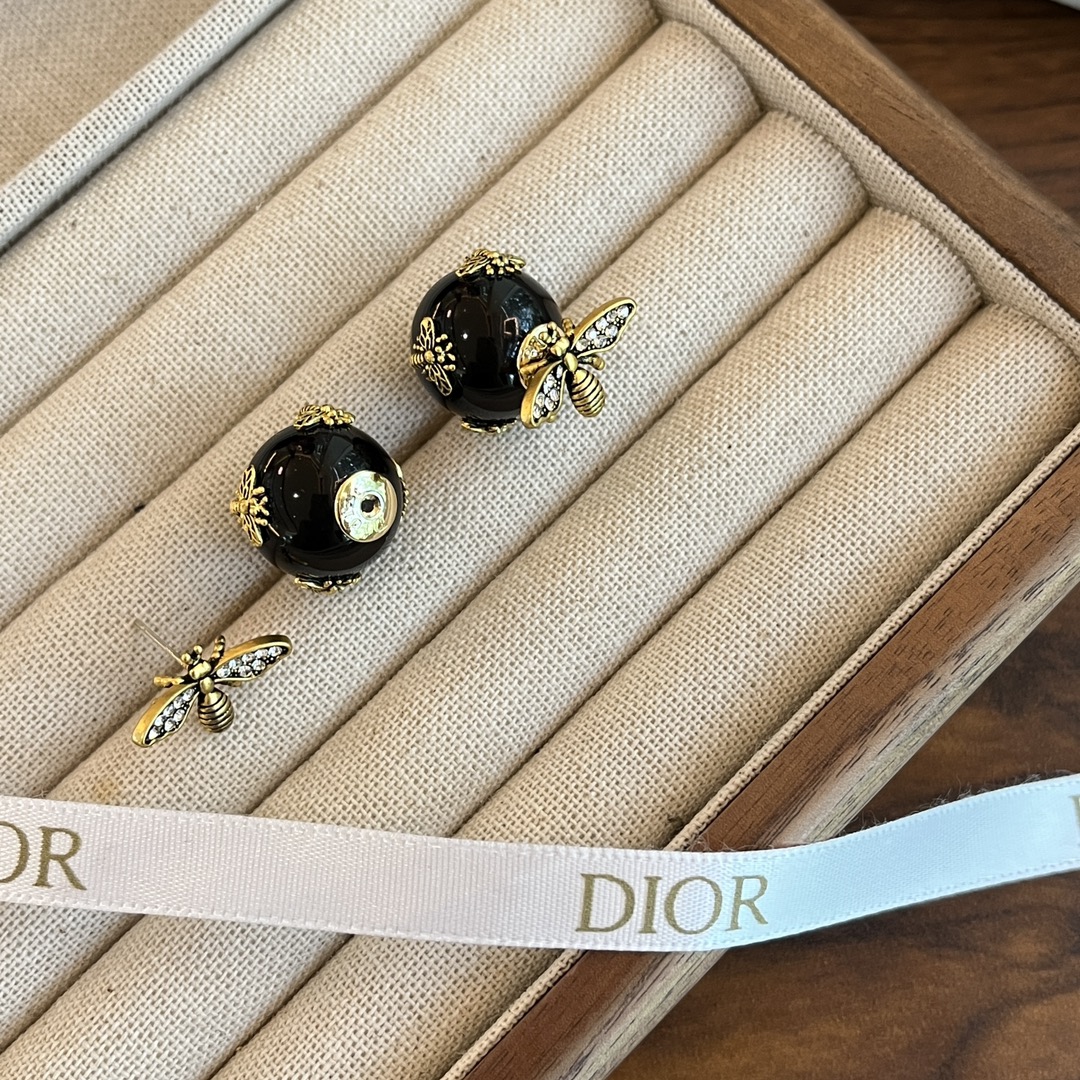 A1163 Dior black bee ball earrings