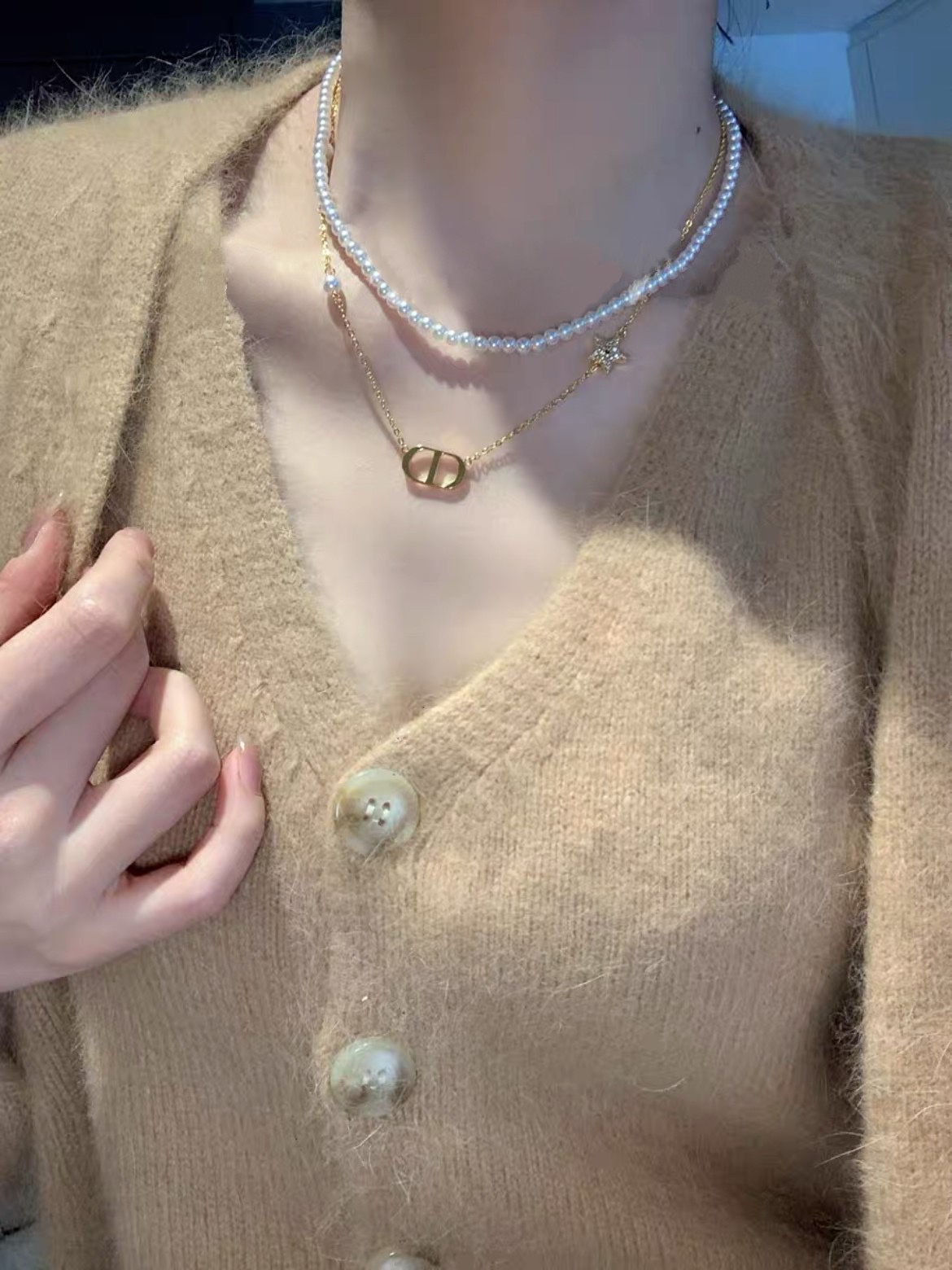 X694 Dior pearls necklace