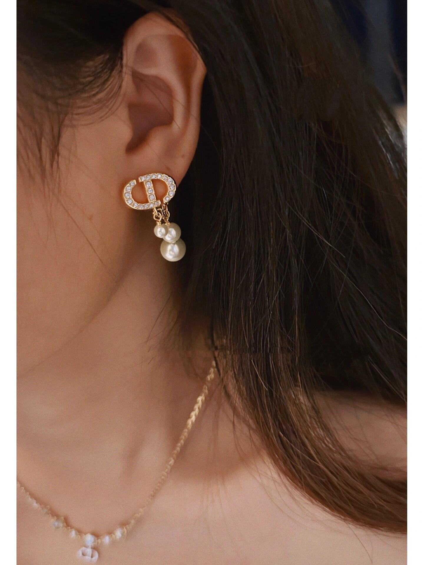 A1168 Dior CD earrings