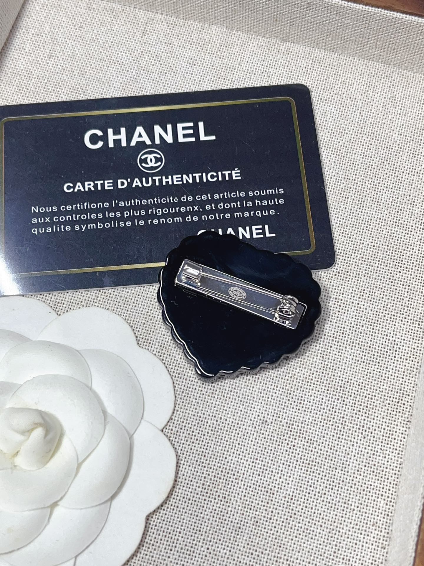 D188 COCO Chanel brooch