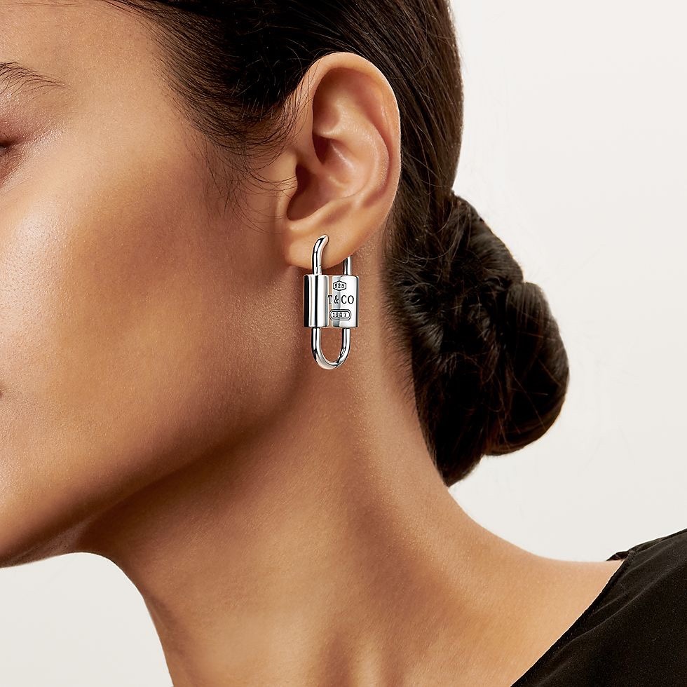 A1160 Tiffany silver lock earrings