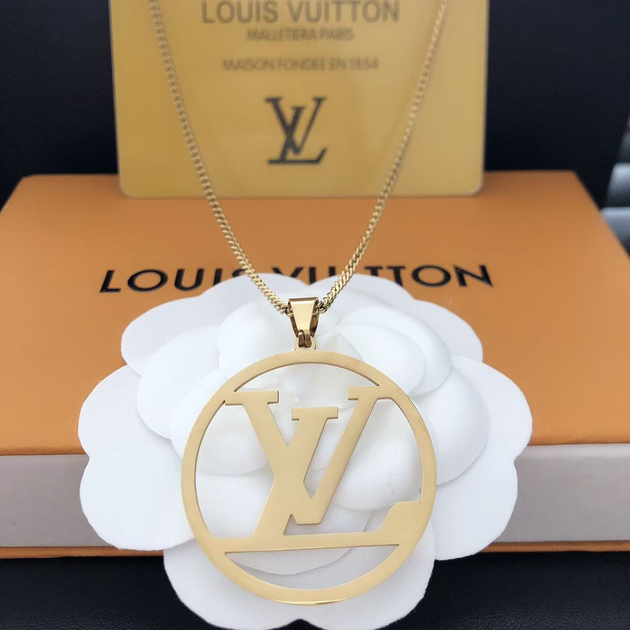 LV/Dior/Celine necklace 116694