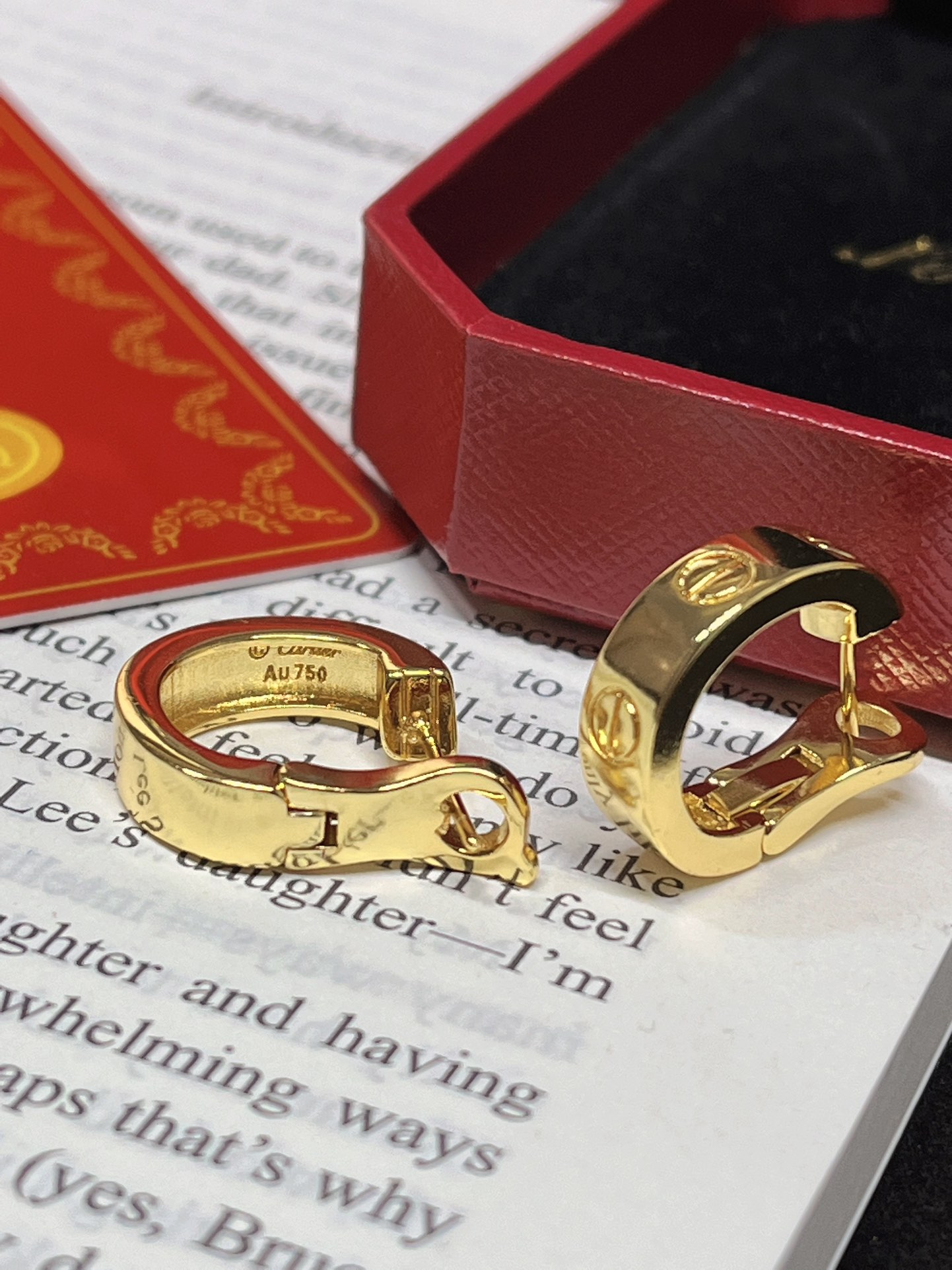 A1182 Cartier hoop earrings