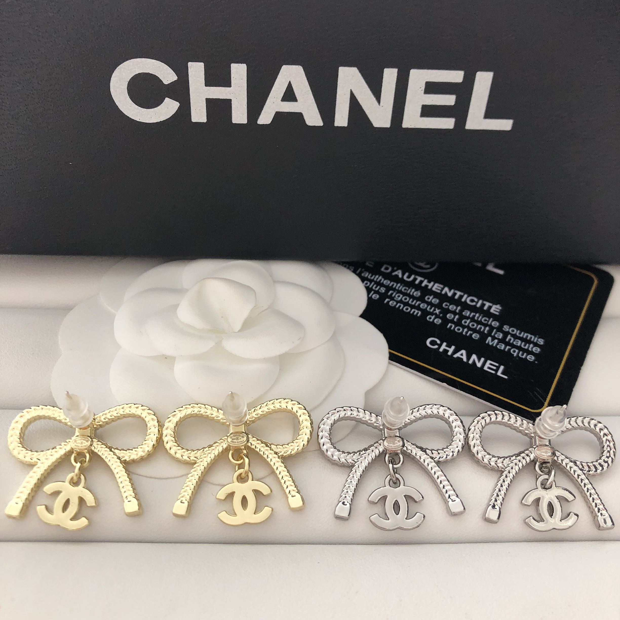 Chanel earrings 116731