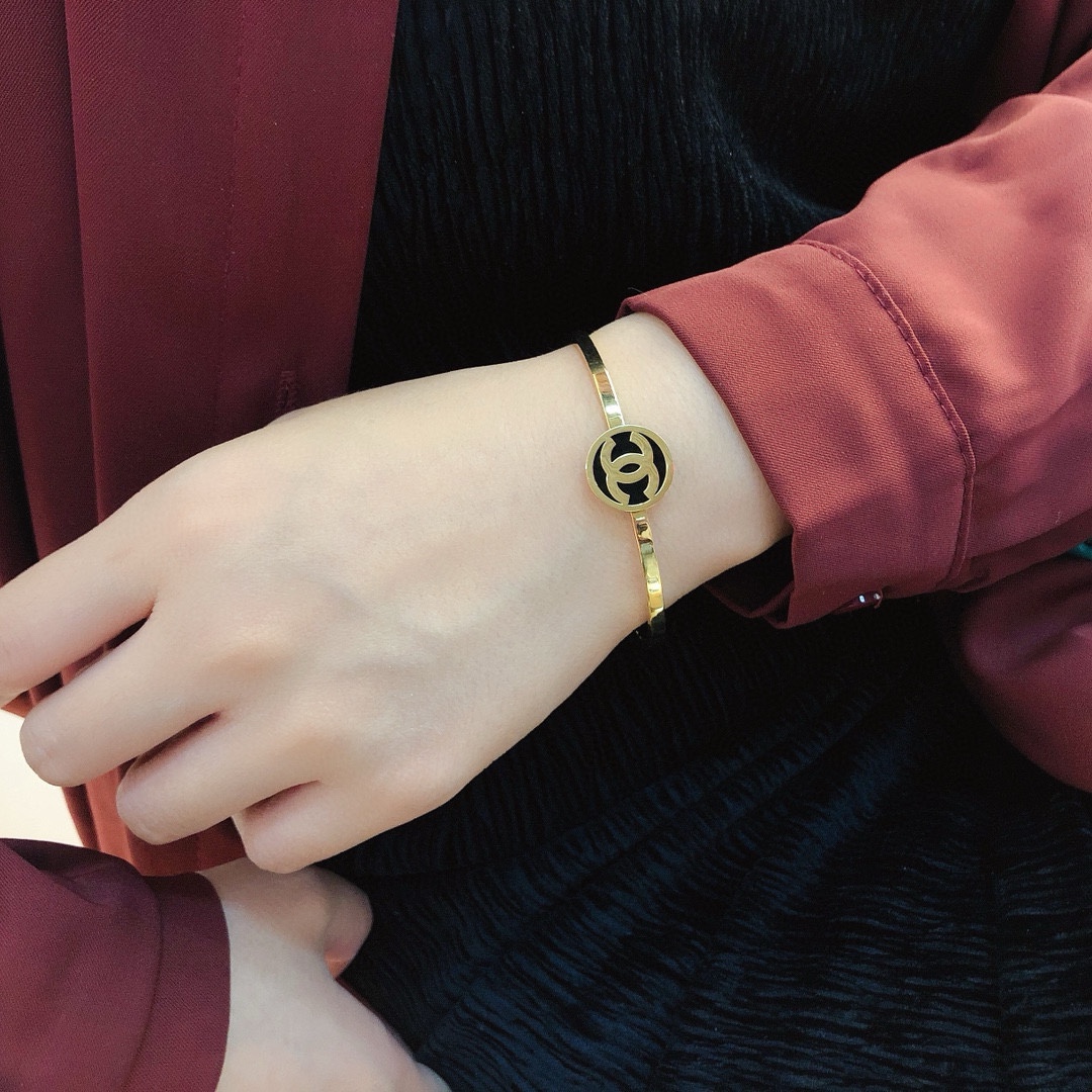 S463 Chanel CC titanium steel bracelet