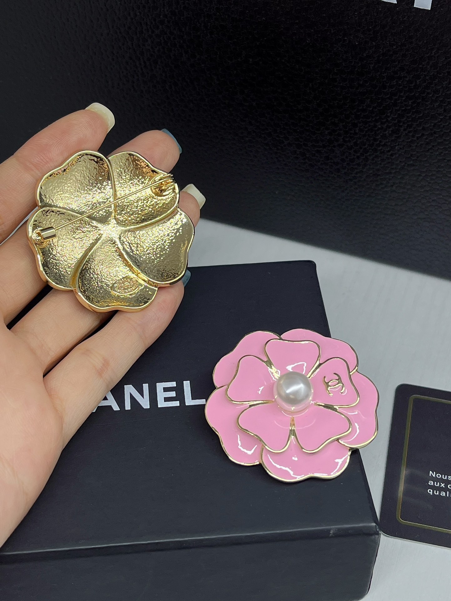 D192 Chanel camellia brooch