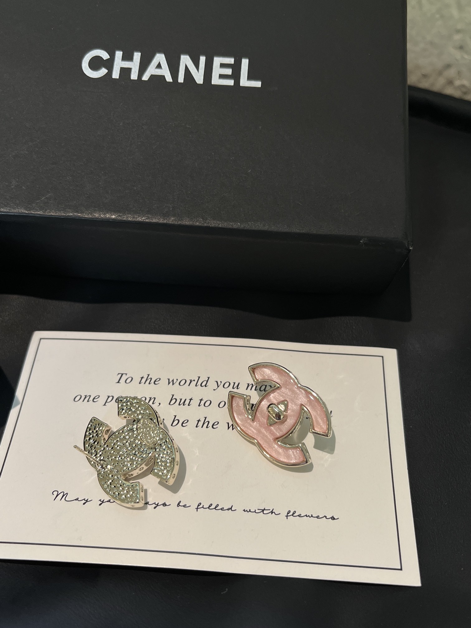 A1196 Chanel CC earrings