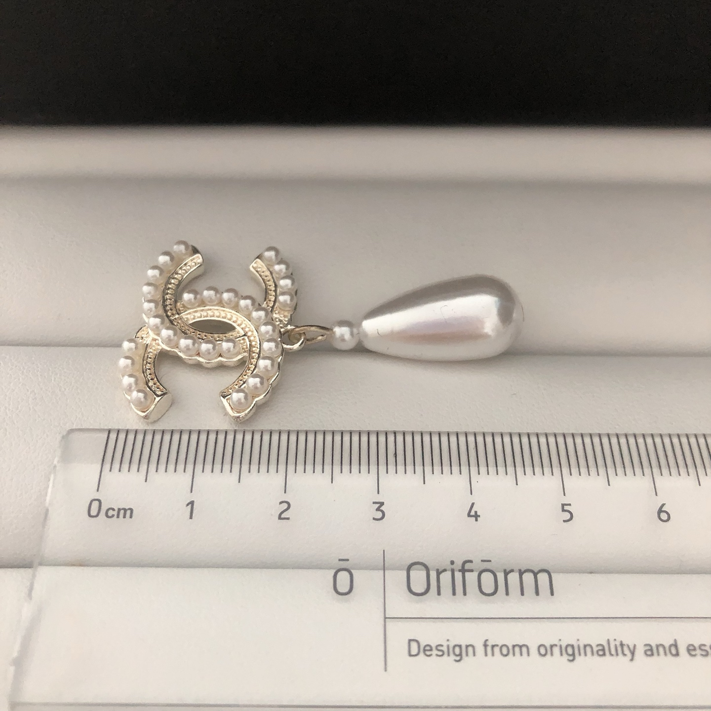 Chanel silver pearls earrings 108846