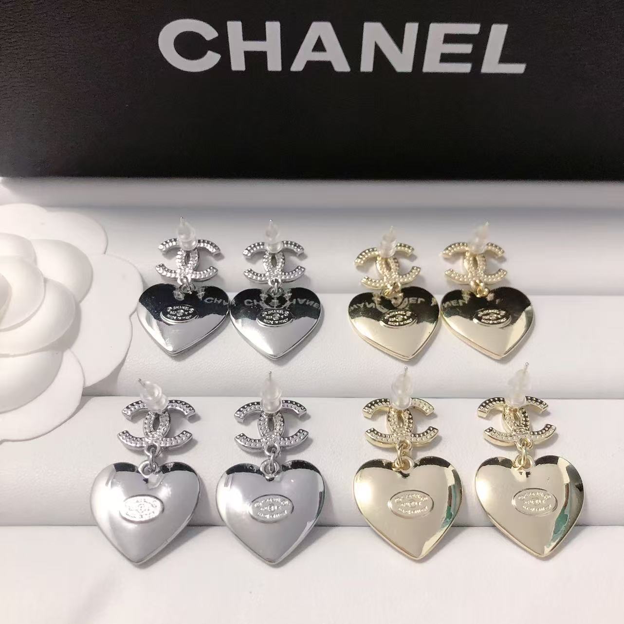 Chanel crystal heart earrings 116803
