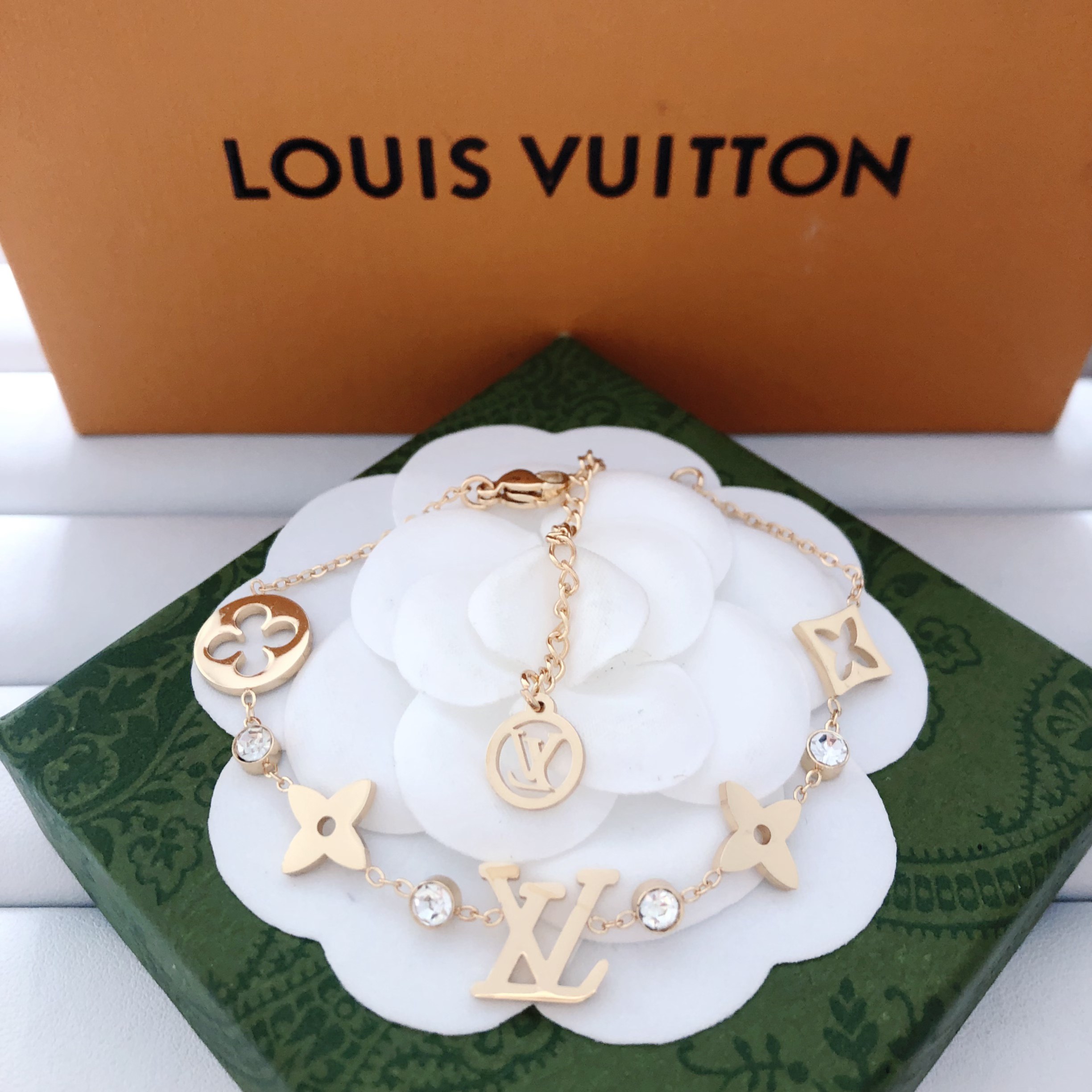 LV titanium steel Bracelet 116800